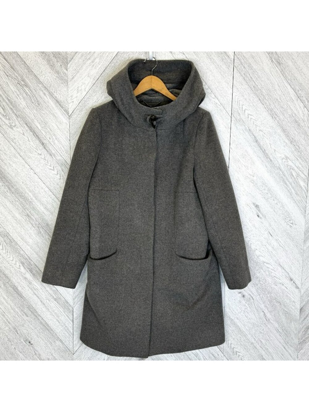 Aritzia Babaton Pearce Wool Cashmere Coat Gray Hooded Toggle Womens Large